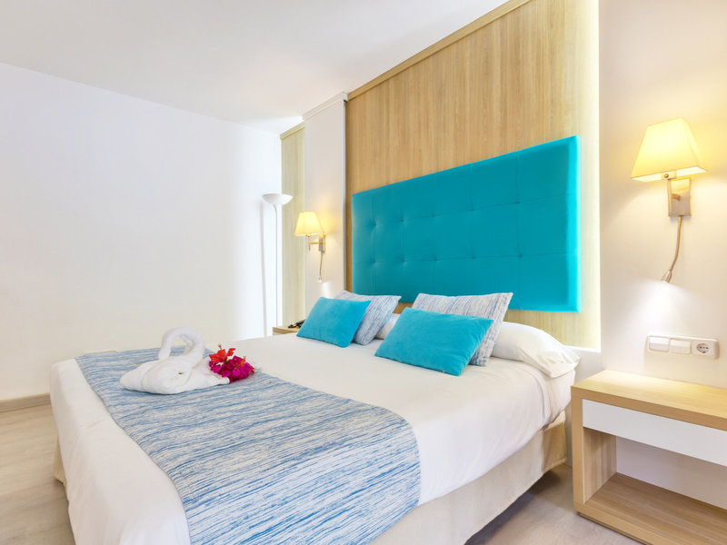 Bahia de Alcudia 35 - Room Example
