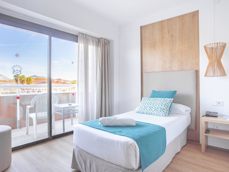 Bahia de Alcudia 43 - Room Example