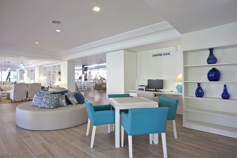 Bahia de Alcudia Hotel & Spa  14