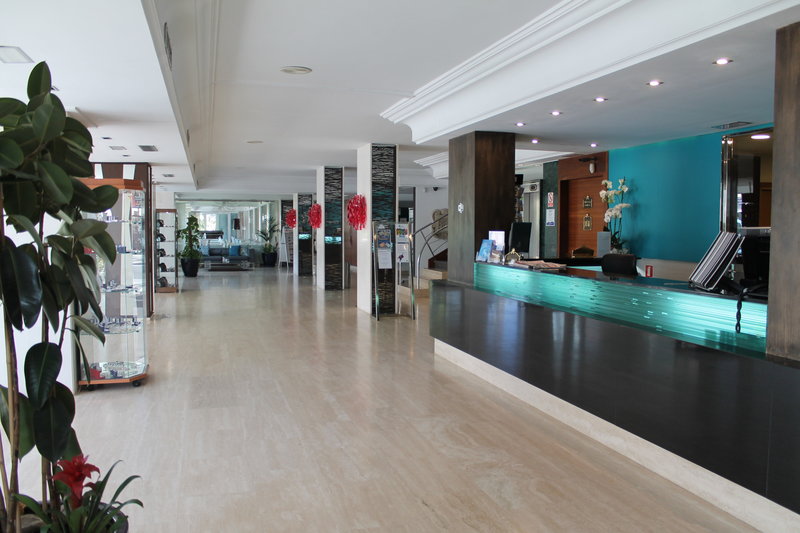 Bahia de Alcudia Hotel & Spa  6
