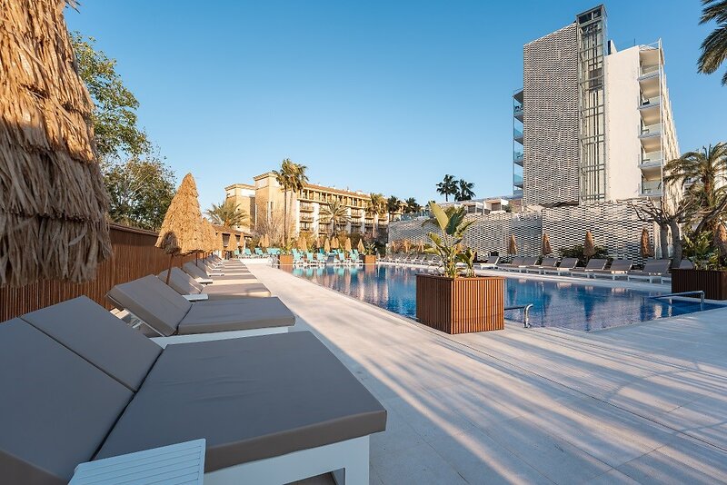 Bahia de Alcudia Hotel & Spa  15