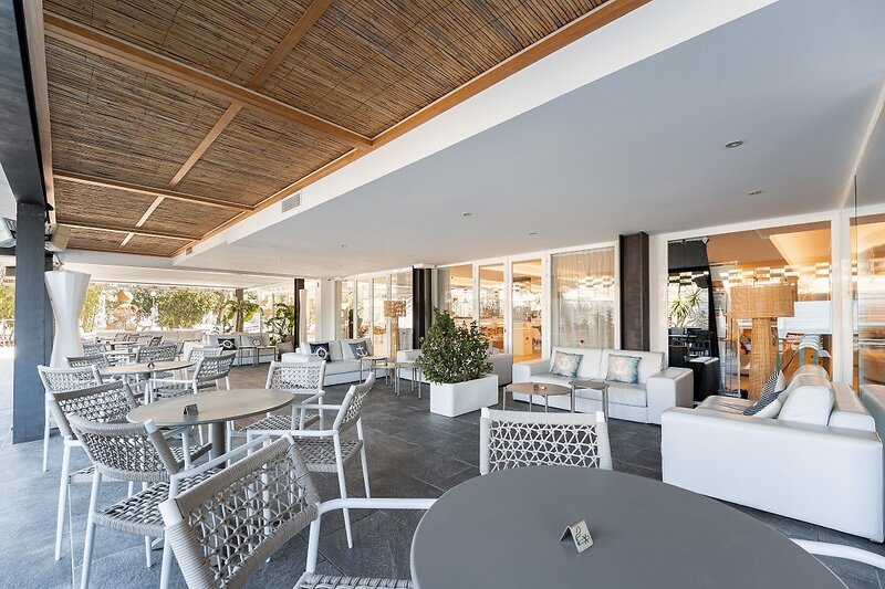 Bahia de Alcudia Hotel & Spa  18