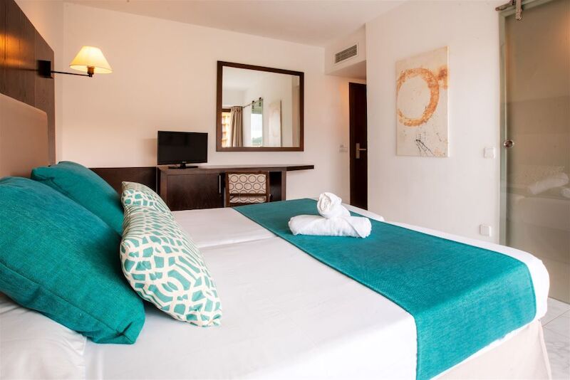 Bahia de Alcudia Hotel & Spa  11