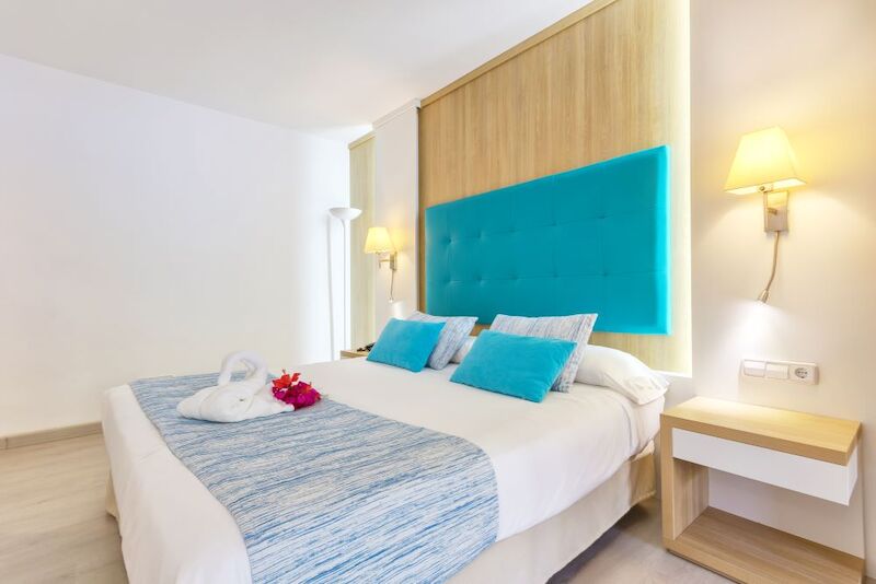 Bahia de Alcudia Hotel & Spa  12