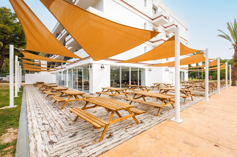 Bellevue Club 52