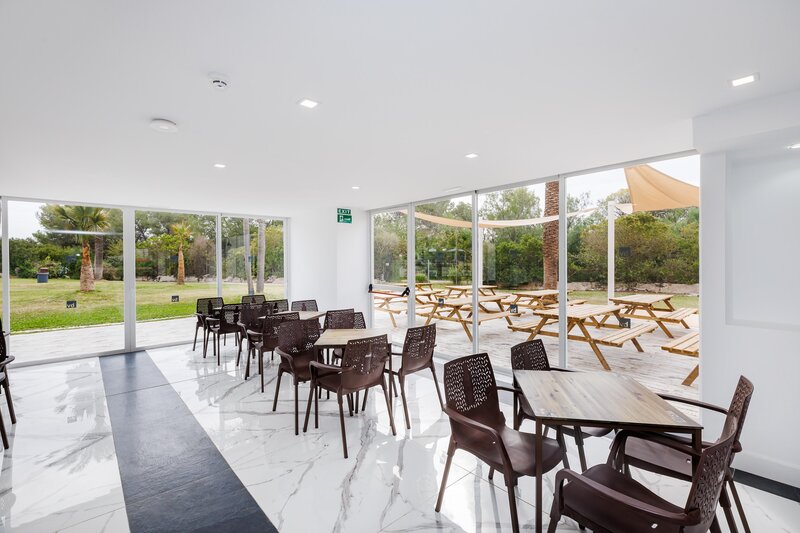 Bellevue Club 137