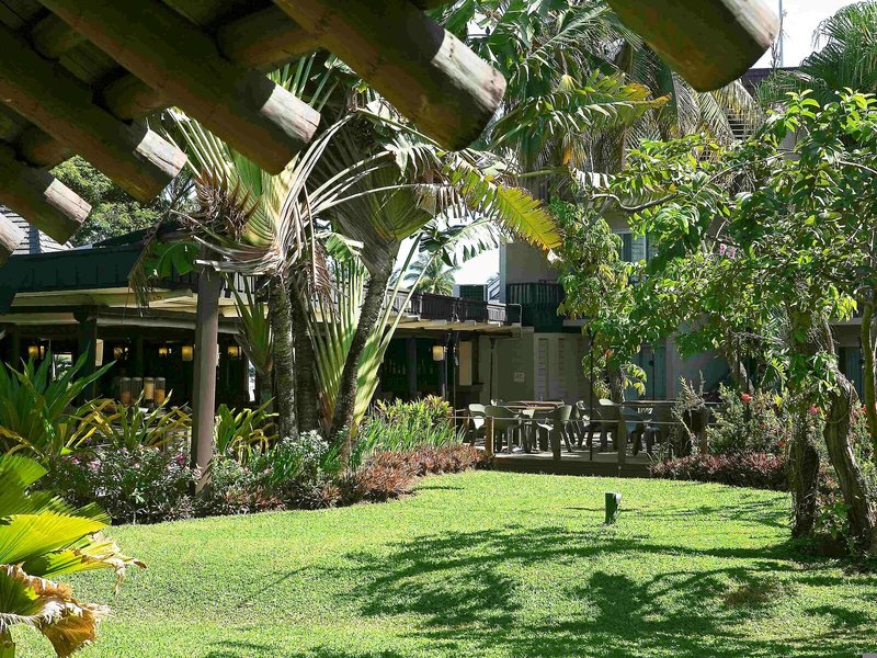 Mercure Nadi  4