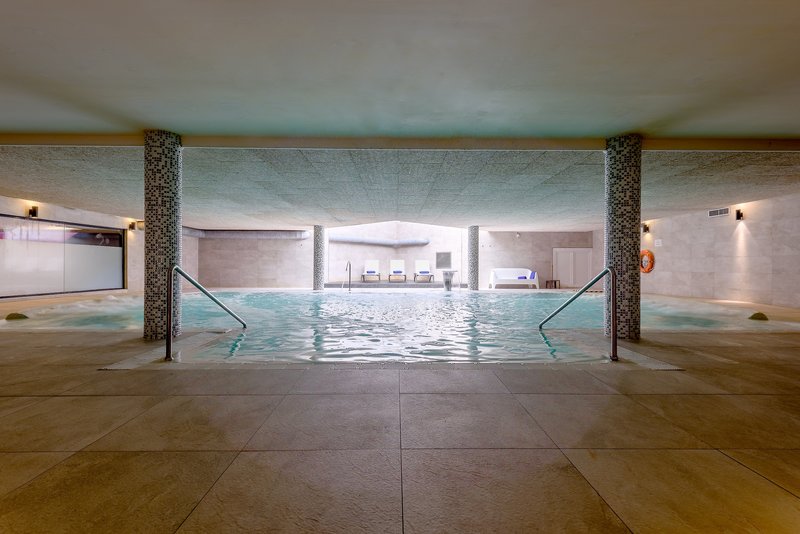 Ohtels Vila Romana 24