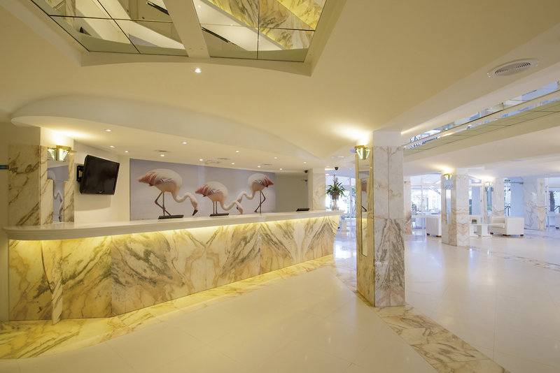 Iberostar Waves Ciudad Blanca 24