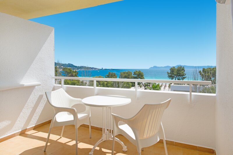 Iberostar Waves Ciudad Blanca 22