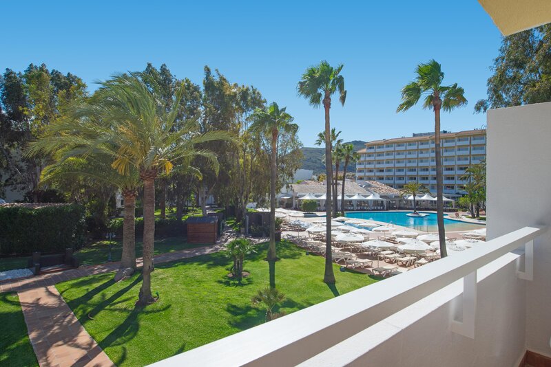 Iberostar Waves Ciudad Blanca 24