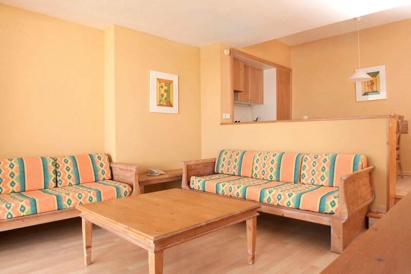 Iberostar Waves Ciudad Blanca 27