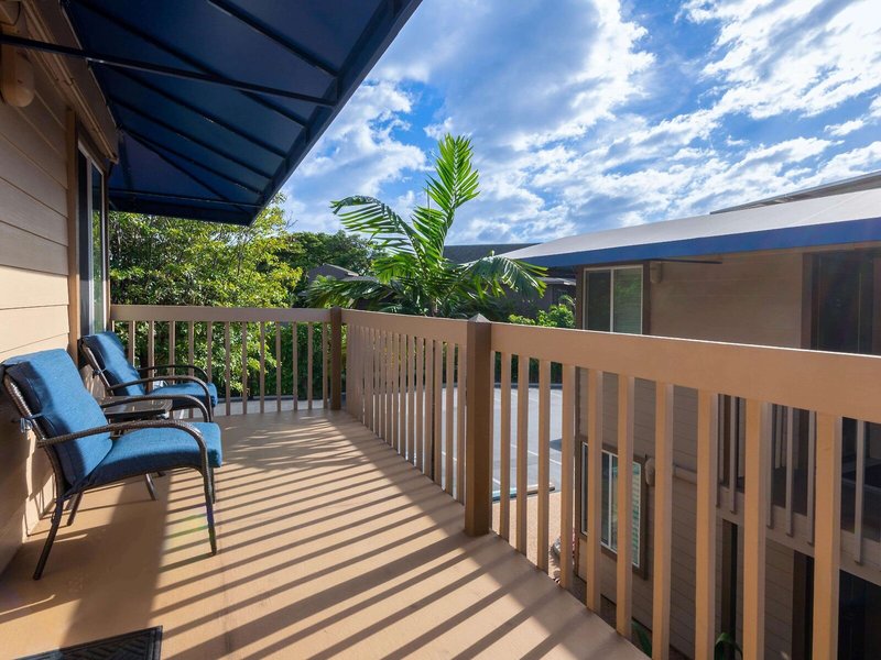 Days Inn by Wyndham Maui Oceanfront 7