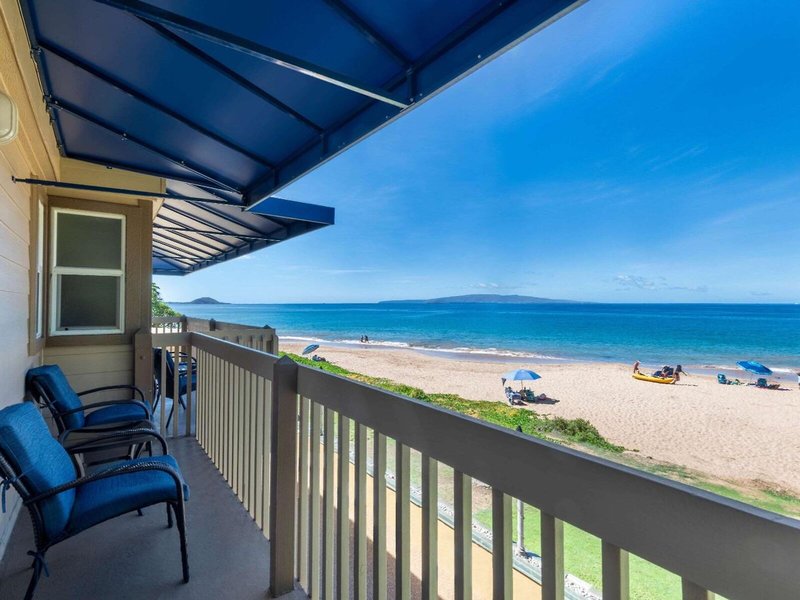 Days Inn by Wyndham Maui Oceanfront 9