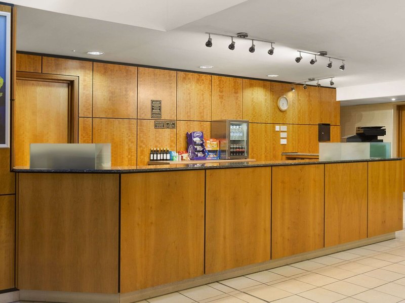 Days Inn by Wyndham Maui Oceanfront 18