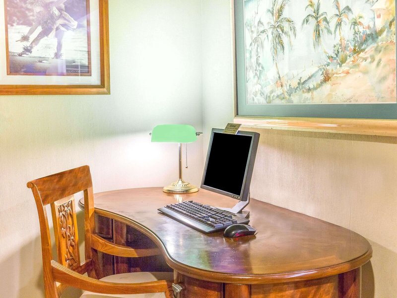 Days Inn by Wyndham Maui Oceanfront 22