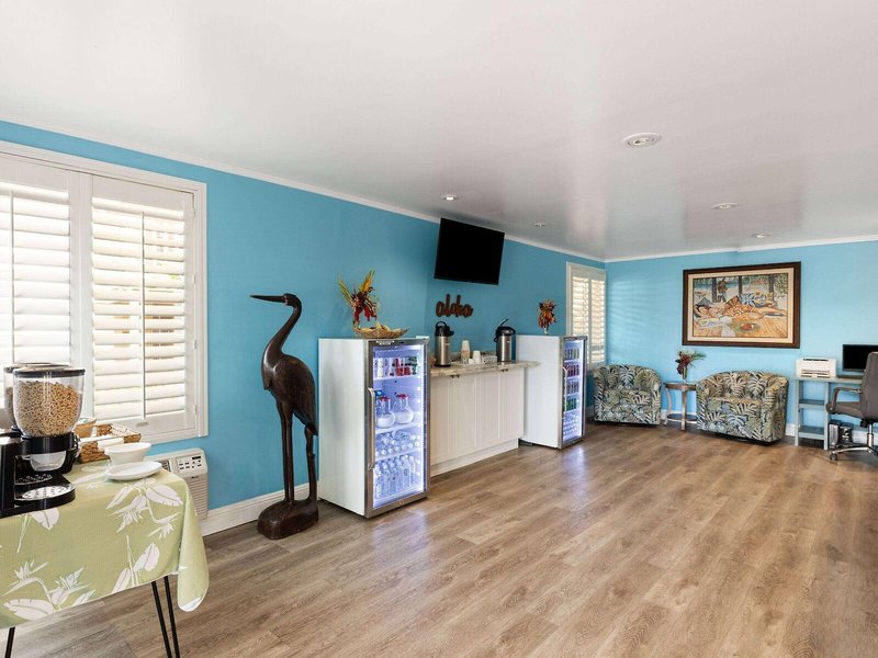 Days Inn by Wyndham Maui Oceanfront 23