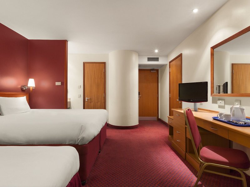 Days Inn by Wyndham Maui Oceanfront 36