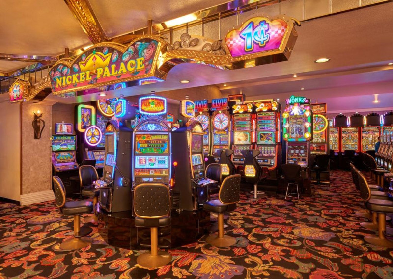 Four Queens Casino & Hotel 2