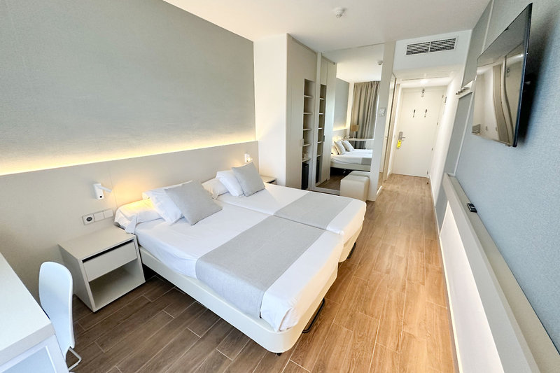 Aparthotel Eix Platja Daurada - Hotel 64