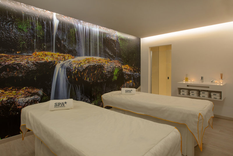 Iberostar Waves Playa de Muro 18