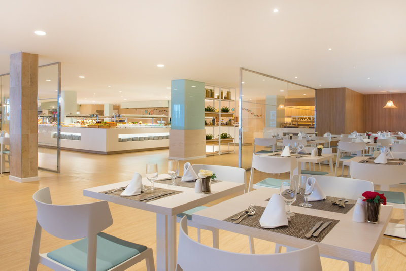 Iberostar Waves Playa de Muro 12