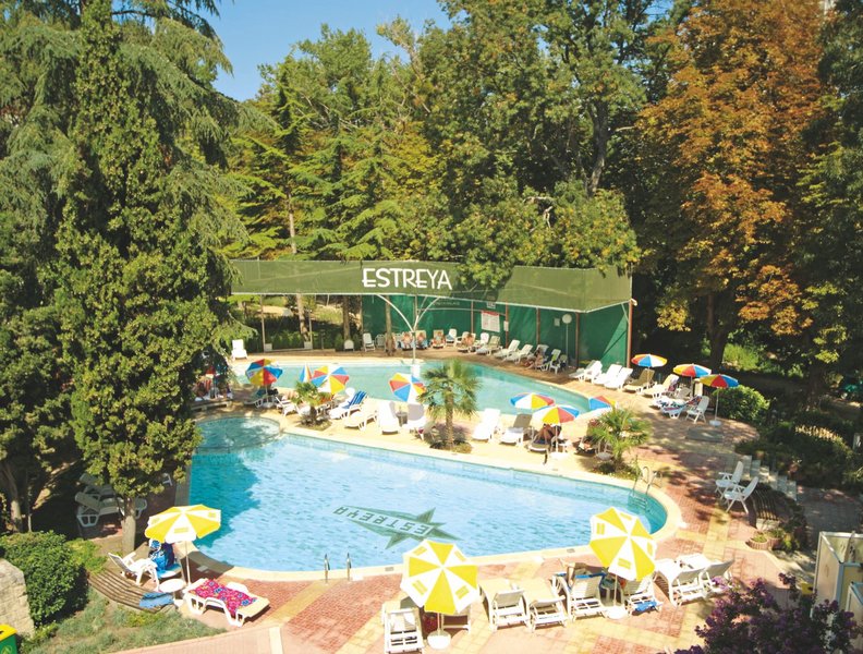 Estreya Palace 4