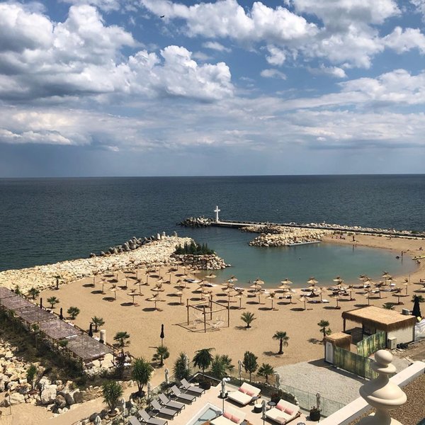 Estreya Palace 15