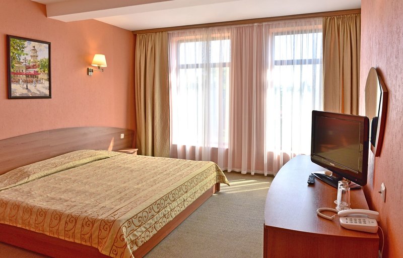 Estreya Palace 22