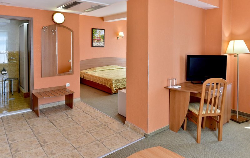 Estreya Palace 23