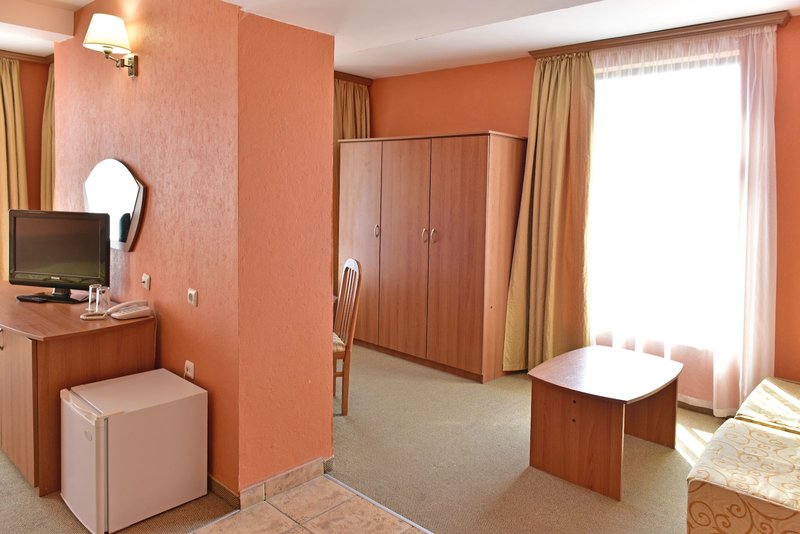 Estreya Palace 24
