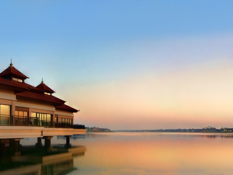 Anantara The Palm Dubai Resort 6