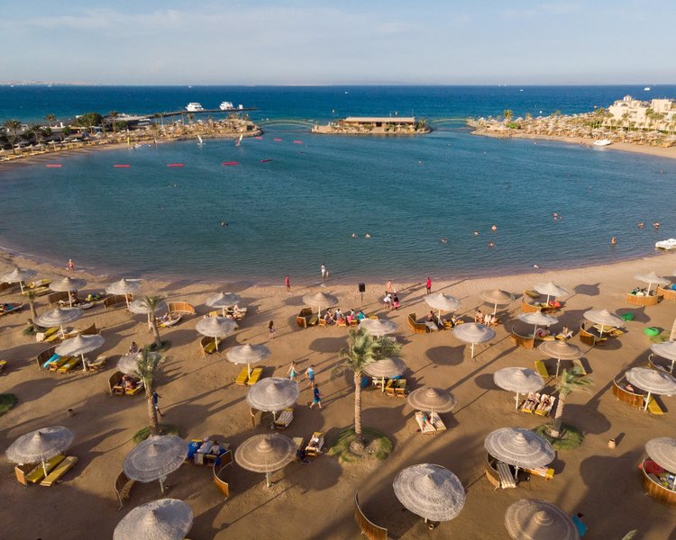 Desert Rose Resort 6