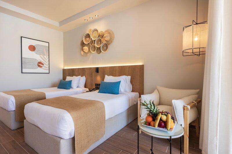 Desert Rose Resort 16