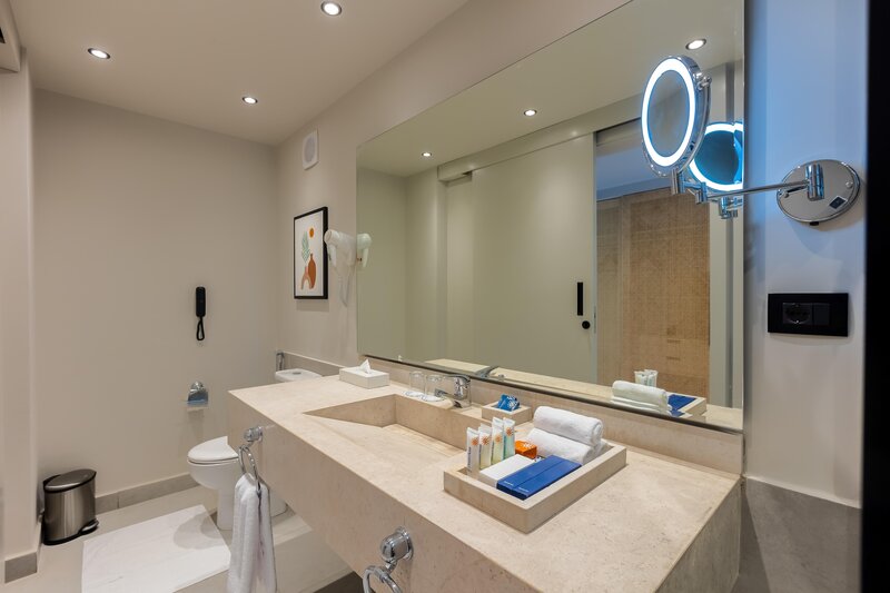 Desert Rose Resort 21