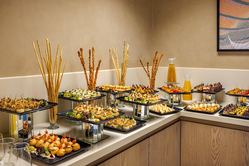 Desert Rose Resort 29