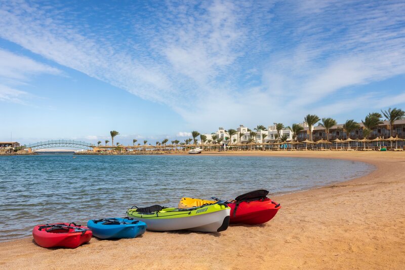 Desert Rose Resort 40