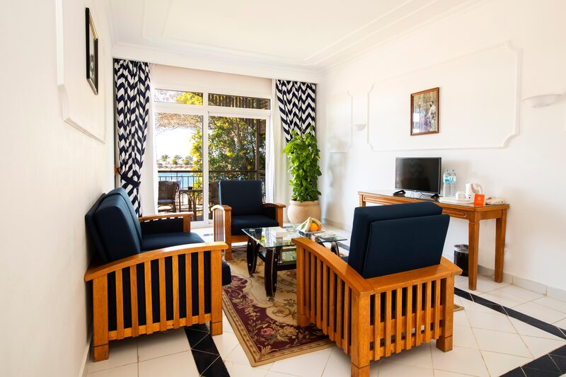 Desert Rose Resort 63