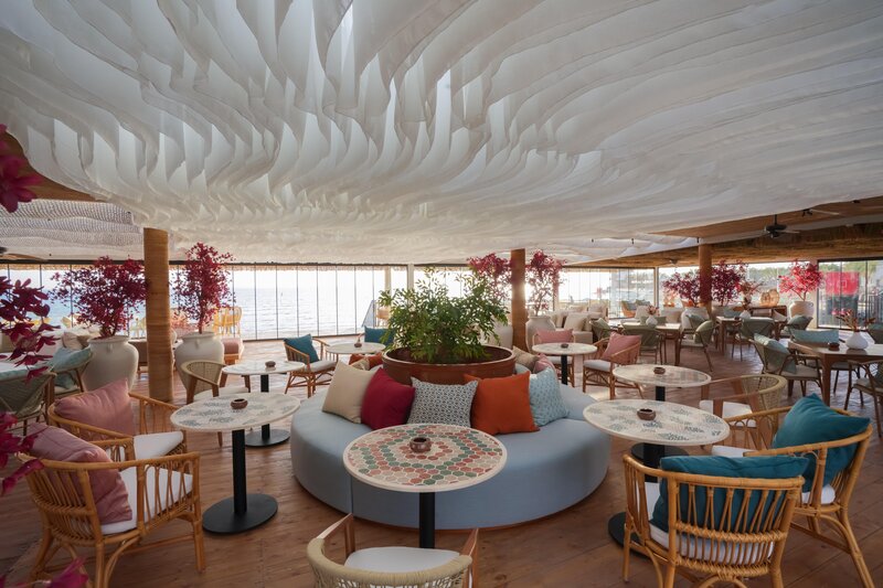 Desert Rose Resort 82