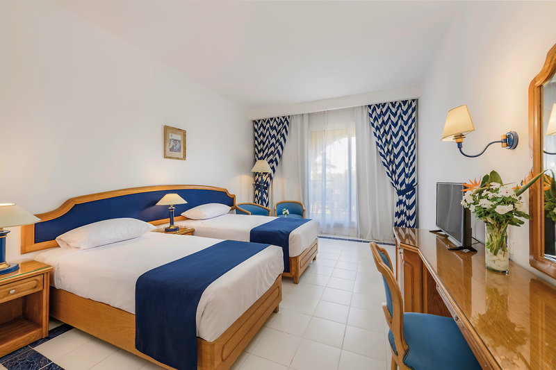 Desert Rose Resort 9