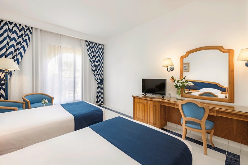 Desert Rose Resort 10