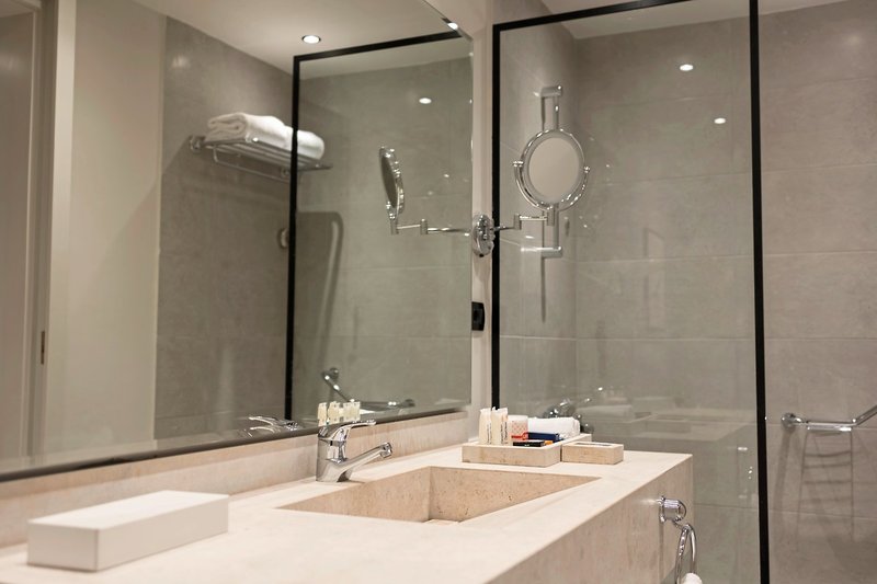 Desert Rose Resort 16