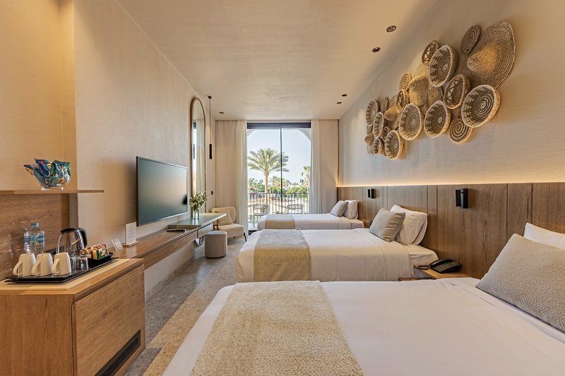 Desert Rose Resort 22