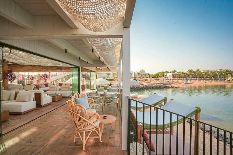 Desert Rose Resort 29