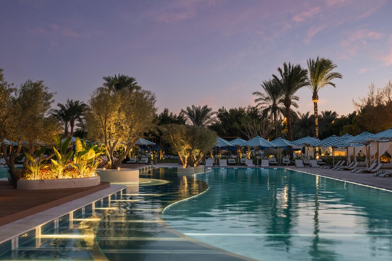 Desert Rose 38