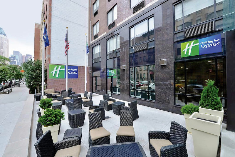 Holiday Inn Express Manhattan Midtown West 2