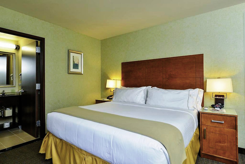 Holiday Inn Express Manhattan Midtown West 8