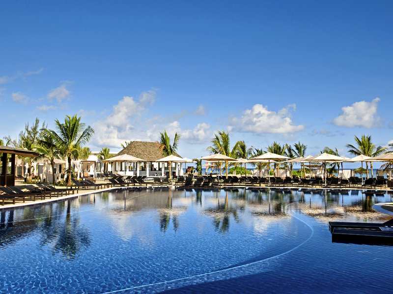 Hideaway at Royalton Blue Waters 11