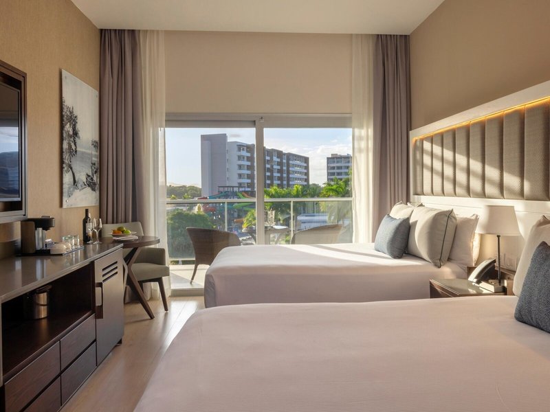 Hideaway at Royalton Blue Waters 50
