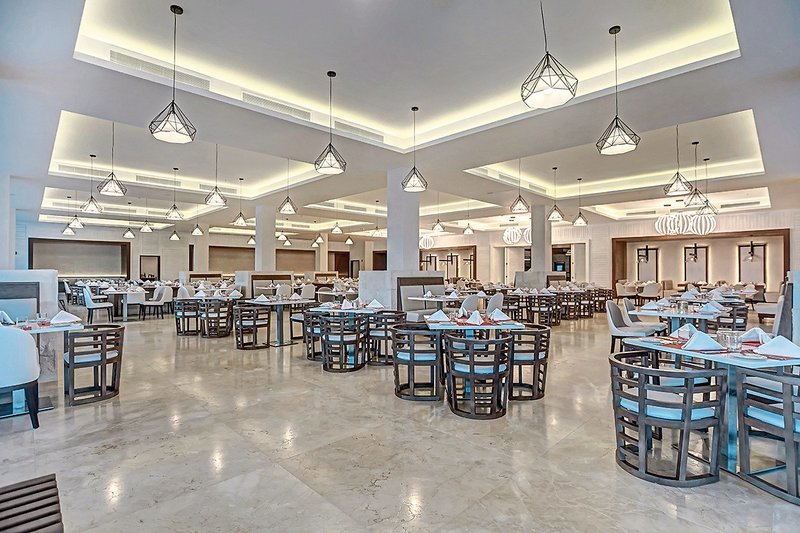 Hideaway At Royalton Blue Waters 10